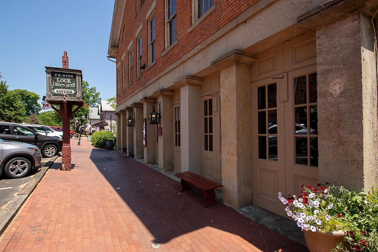 Country Squire Inn And Suites Coshocton ภายนอก รูปภาพ