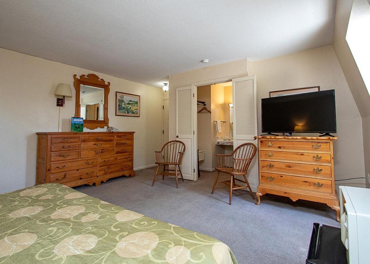 Country Squire Inn And Suites Coshocton ภายนอก รูปภาพ